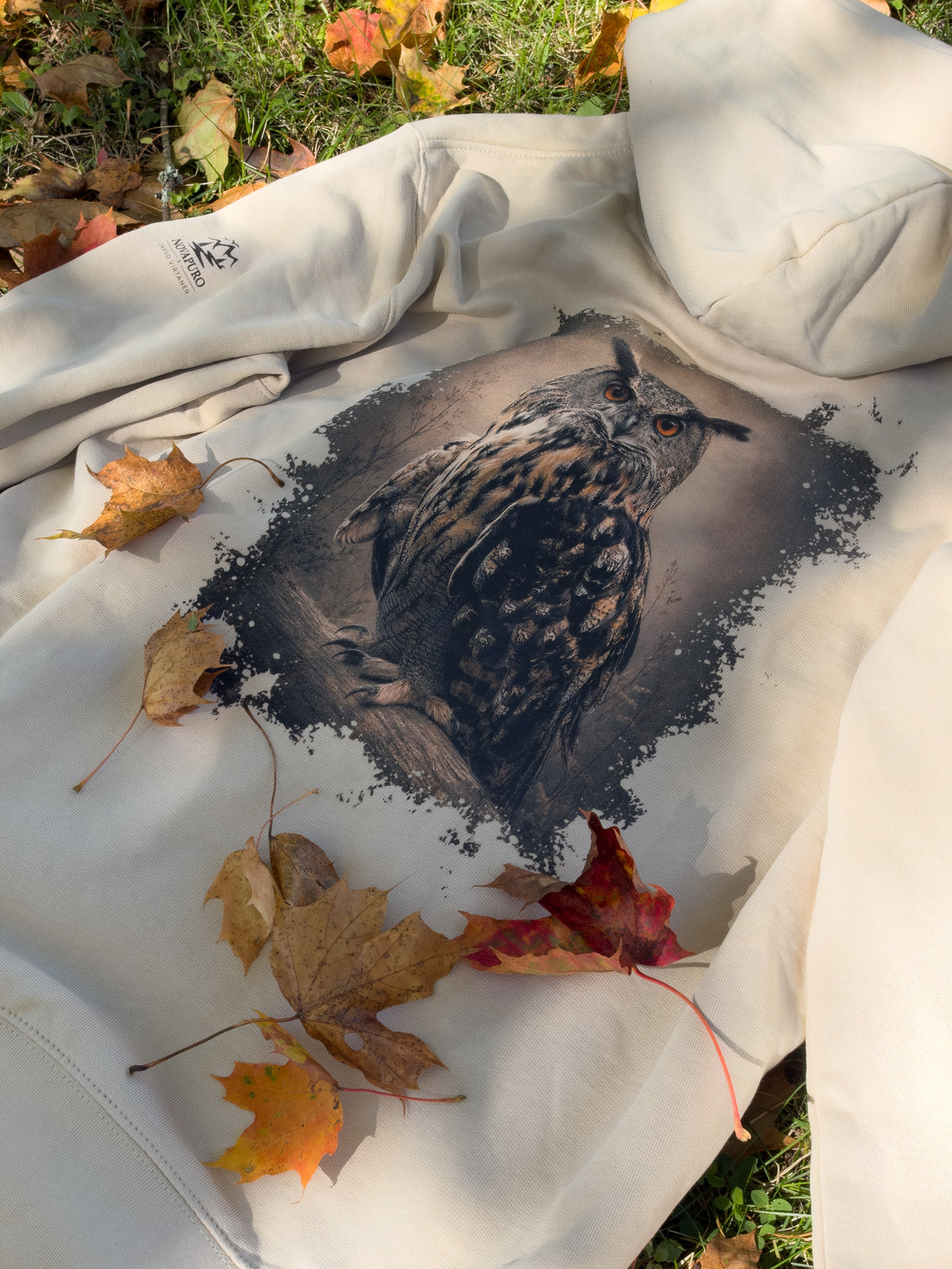 Novapuro x Jarno Virtanen – Eagle Owl's Gaze Organic Hoodie | Unisex Eco Pullover