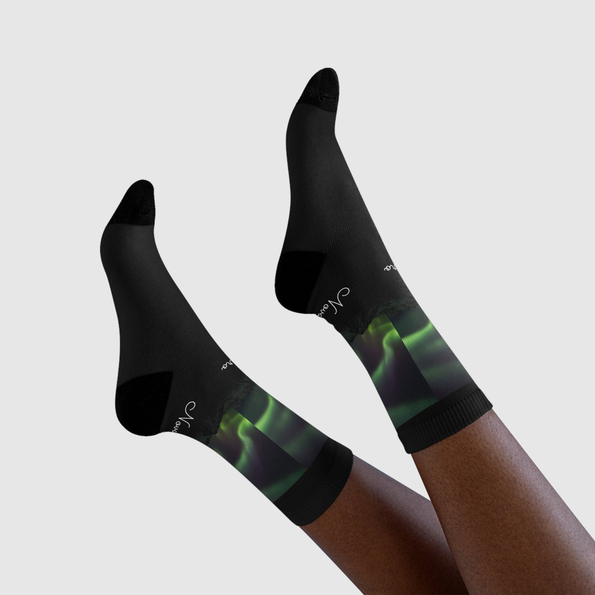 Novapuro Original Aurora Night Premium Crew Socks. Soft and comfortable crew socks with colorful Northern Lights design. Stylish Nordic accessory.