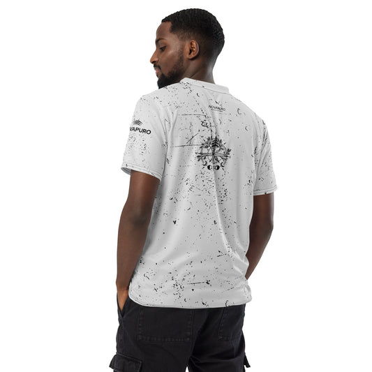 Man wearing the sustainable Nordic Compass recycled sports jersey from the back, showing the minimalist nature graphic.