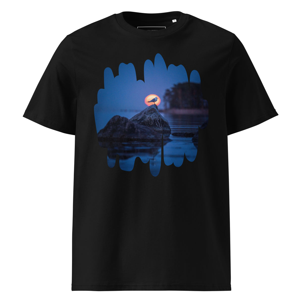 Front view of the black unisex organic eco t-shirt featuring the 'Nordic Sunrise' wildlife photography by Niko Laurila x Novapuro.