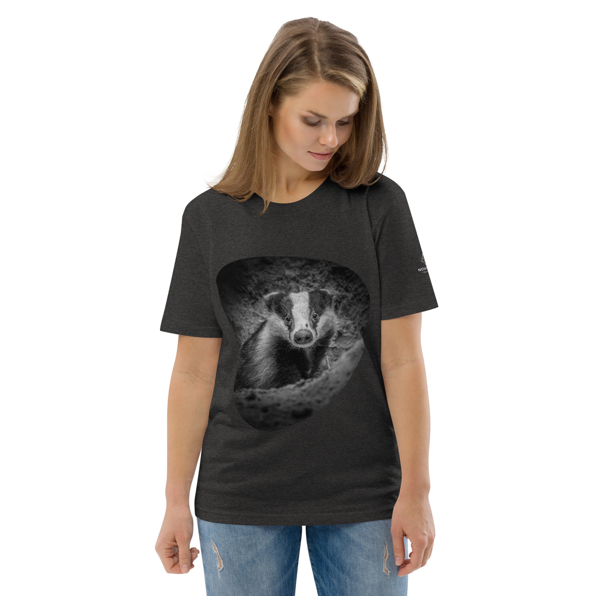 Dark heather organic cotton t-shirt featuring a detailed Nordic badger design on the front and a custom sleeve logo, a sustainable collaboration between Novapuro and Auli Leivonen.